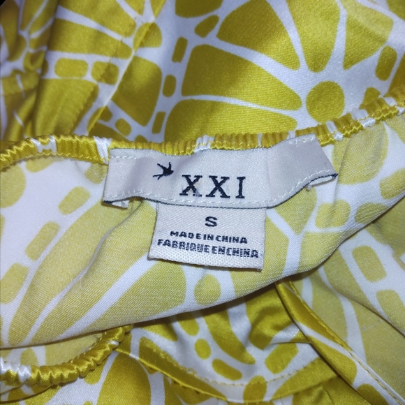 Small sexy dress/ blouse - Picture 3 of 4